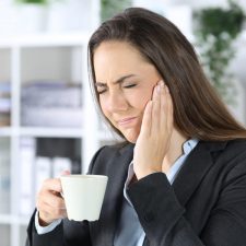 Effective Techniques to Get Rid of the Common Symptoms of TMJ Disorder
